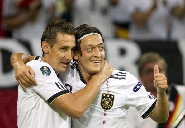 Qualificazioni Euro 2012: la Germania si qualifica, l’Olanda ne fa 11