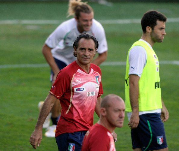 Euro 2012: Italia qualificazione ad un passo. Ancora Cassano-Rossi