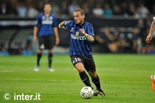 Sneijder e Forlan in discoteca la notte prima di Novara-Inter