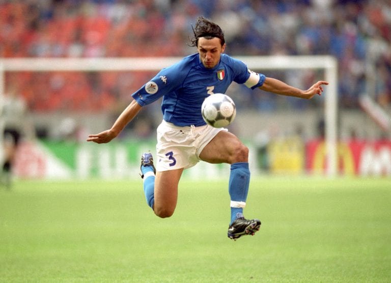 Paolo Maldini nel club azzurro. Prandelli approva