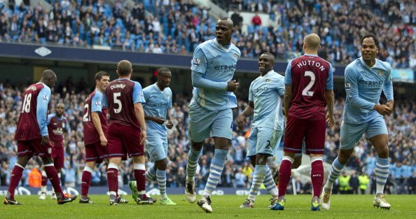 Premier League, il City del Mancio vola in testa