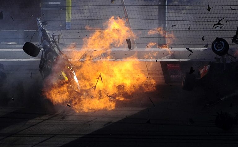 Dan Wheldon è morto, tragedia in IndyCar a Las Vegas. Video