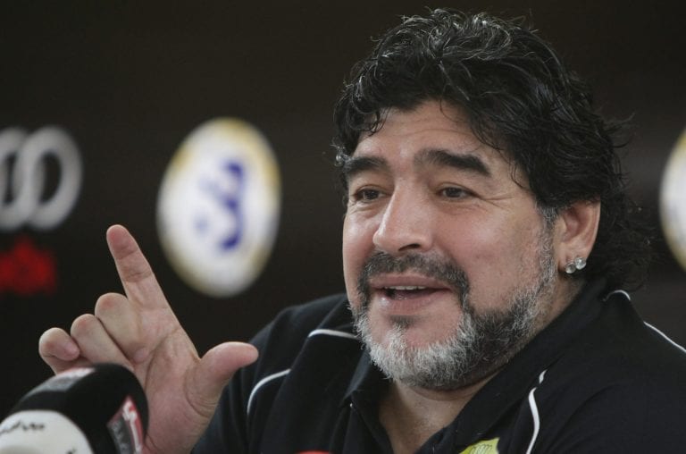 Maradona scrive a Cassano “il calcio ha bisogno della tua fantasia”