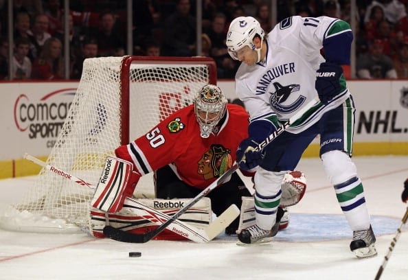 NHL, Chicago distrugge Vancouver. Anaheim KO a Los Angeles