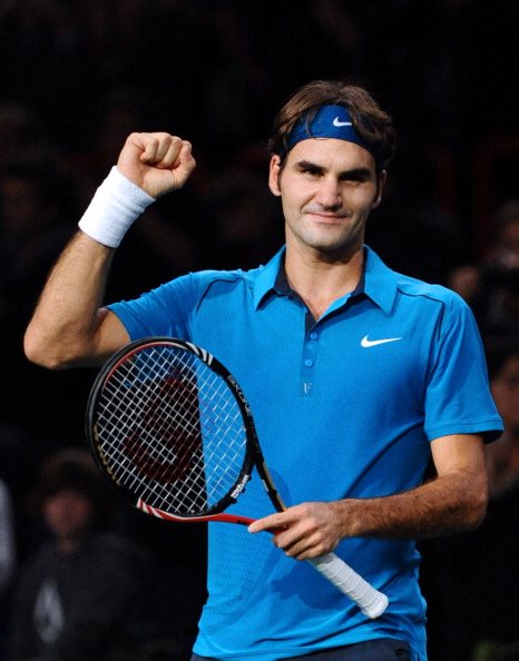Masters 1000 Parigi, 800 volte Federer. Djokovic, la spalla fa male