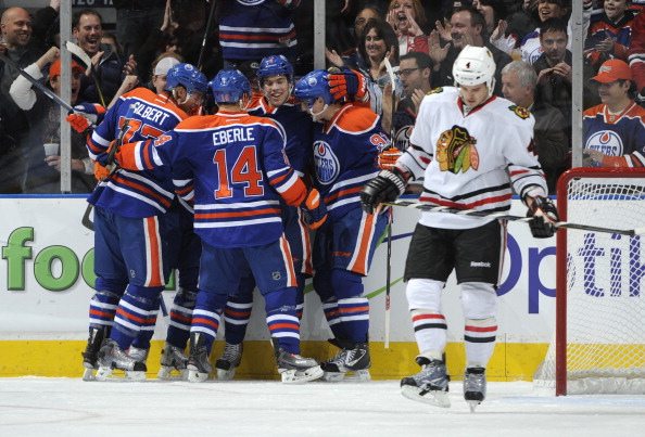 NHL, Edmonton asfalta Chicago. Boston inarrestabile