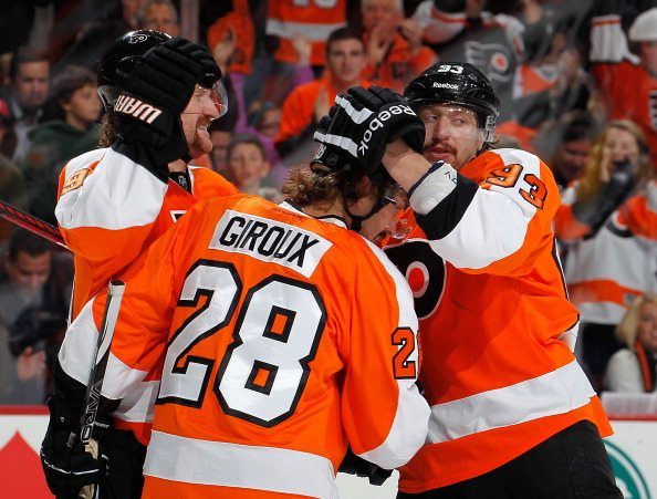 NHL, playoff: Si salvano i Flyers, Phoenix batte Nashville