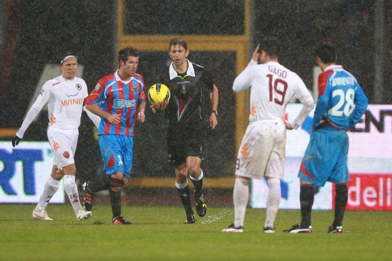 Catania Roma, vince la pioggia. Match sospeso sull’1-1