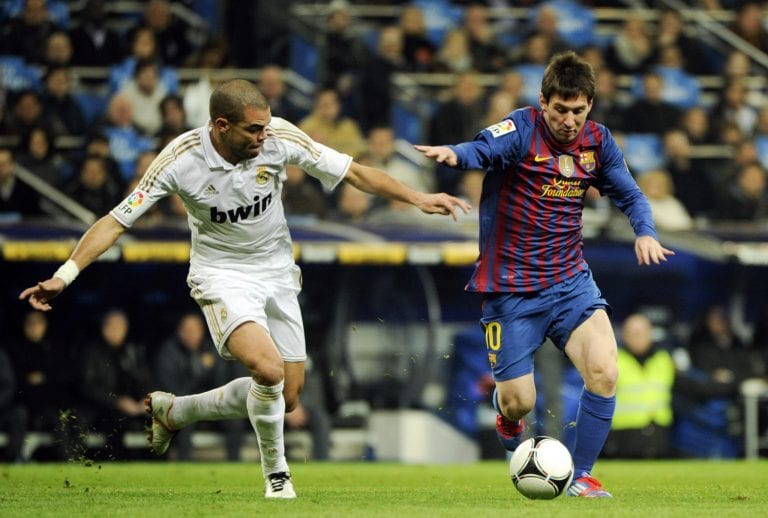 Pepe calpesta Messi, stampa spagnola “vergognoso”