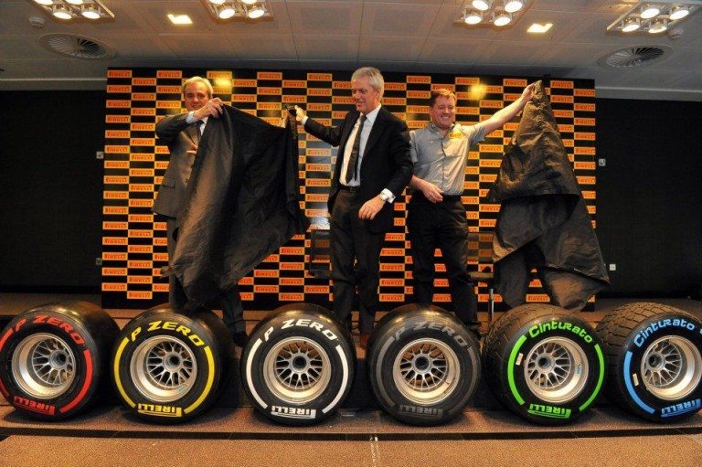 F1, Pirelli svela gli pneumatici 2012. Torna il Cinturato da bagnato
