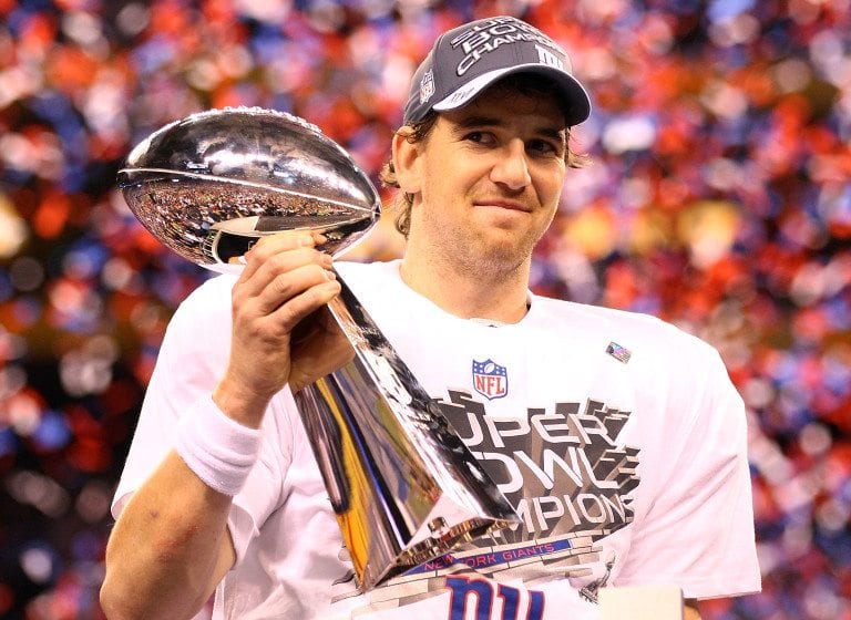 NFL, Super Bowl ai Giants. Eli Manning M.V.P.