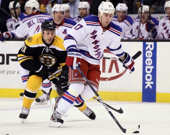 NHL, I Rangers schiantano i Bruins. Detroit Red Wings da record