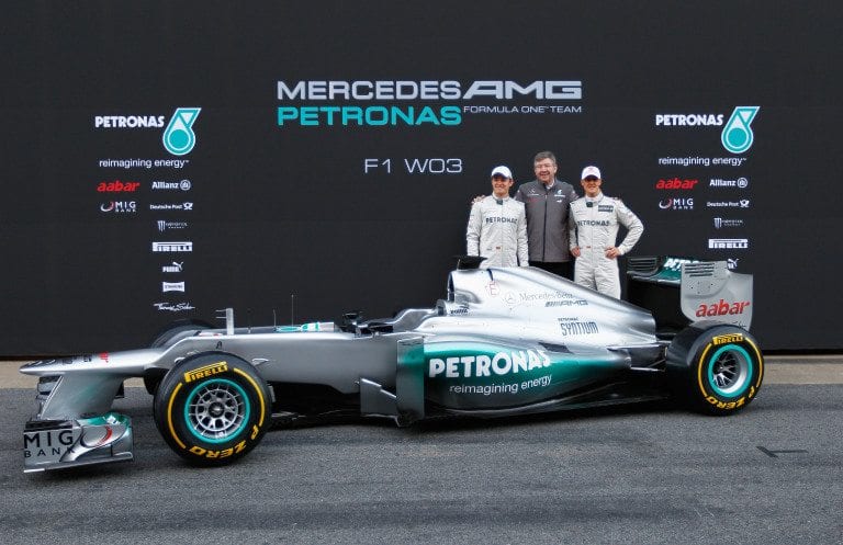 F1, la nuova Mercedes W03 presentata a Barcellona