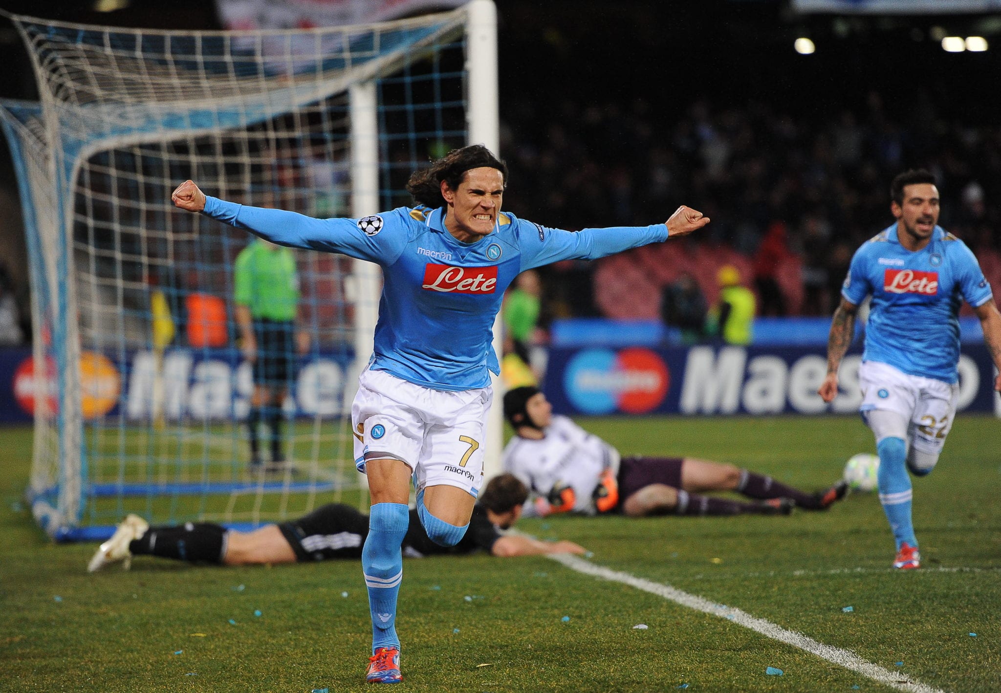 Napoli 3 Chelsea 1: AVB on the brink as Lavezzi and Cavani punish blundering  Blues - 7M sport