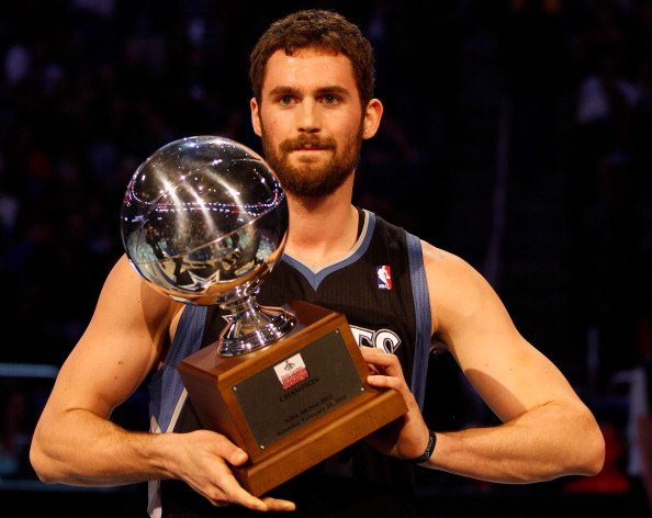 NBA, All Star week end: Kevin Love trionfa nel tiro da 3 punti