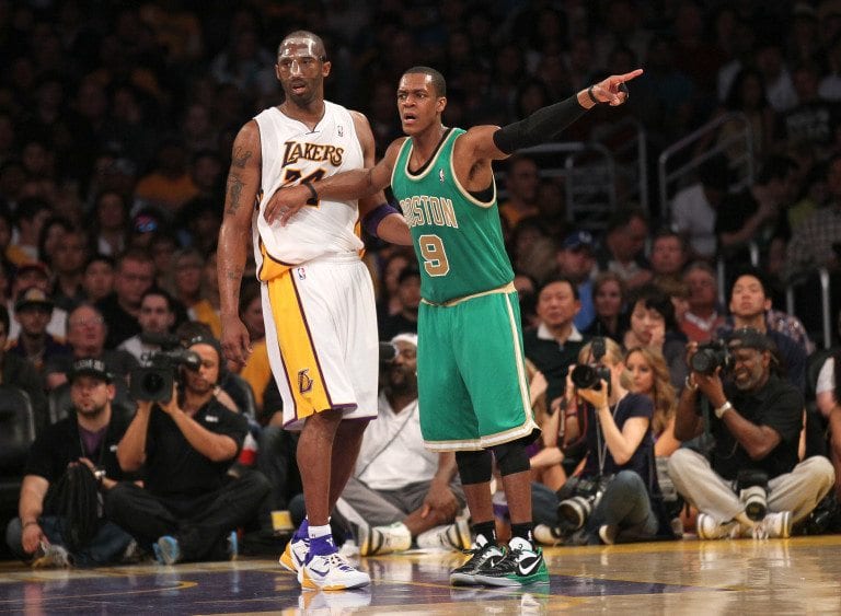 NBA, i Lakers battono i Celtics. Bargnani e Gallinari KO