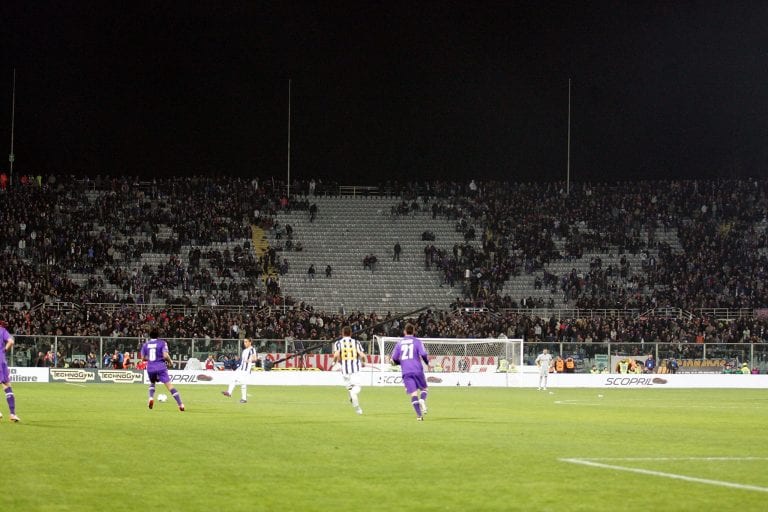 Fiorentina, Della Valle chiede scusa. Ma la contestazione continua