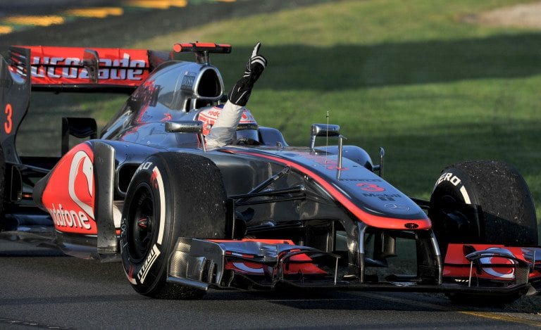 F1, super Button vince a Melbourne davanti a Vettel. Alonso è 5°