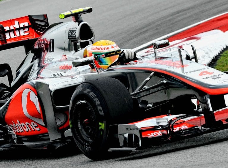 F1, a Sepang ancora Hamilton in pole. 9° Alonso