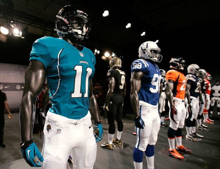 NFL, la Nike presenta le nuove divise