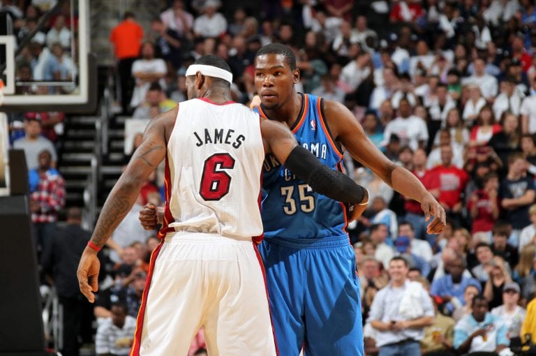 LeBron James e Kevin Durant guidano il miglior quintetto NBA