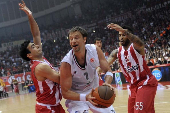 Basket, playoff Serie A: Siena e Sassari si portano sul 2-0