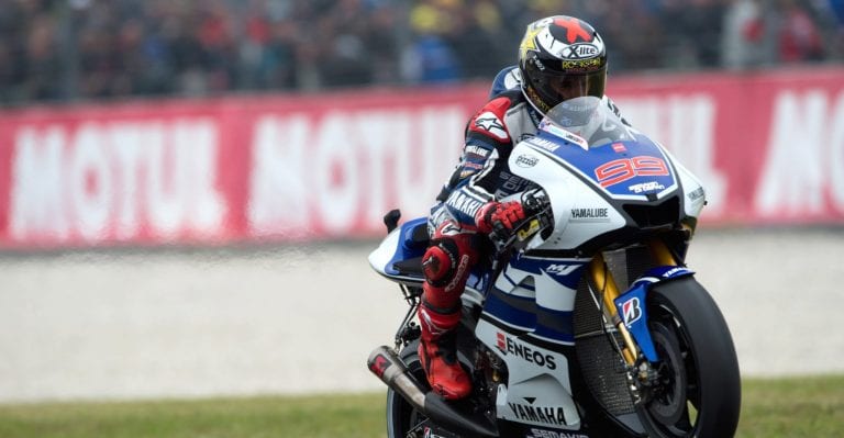 MotoGP, Lorenzo domina a Le Mans. Rinascita Rossi 2°