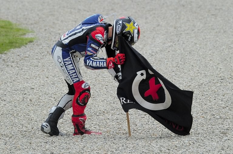 MotoGP, Lorenzo trionfa a Barcellona. Stoner giù dal podio, Rossi 7°