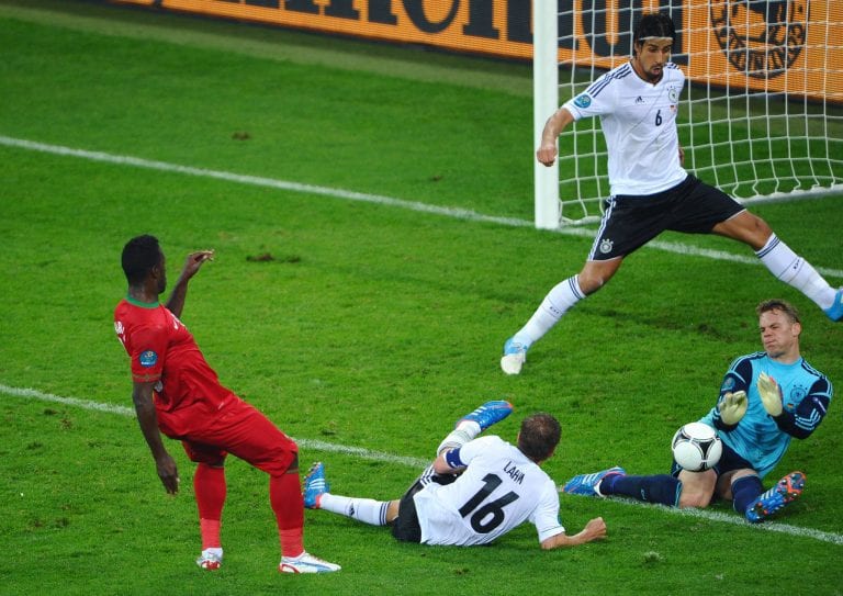 Germania-Portogallo 1-0, Gomez incorna Ronaldo