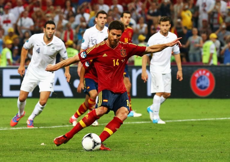 Spagna-Francia 2-0, Xabi Alonso elimina i Bleus