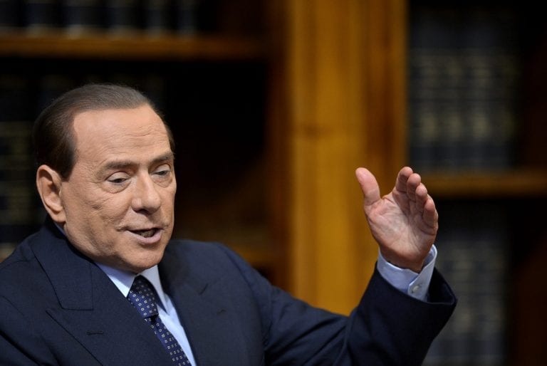 Silvio Berlusconi apre agli arabi e pensa a Kaka