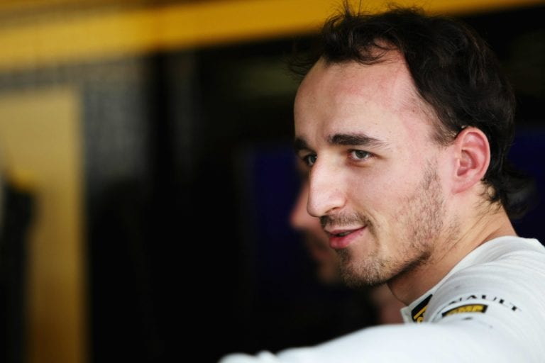 Altro incidente per Robert Kubica salvato dall’auto