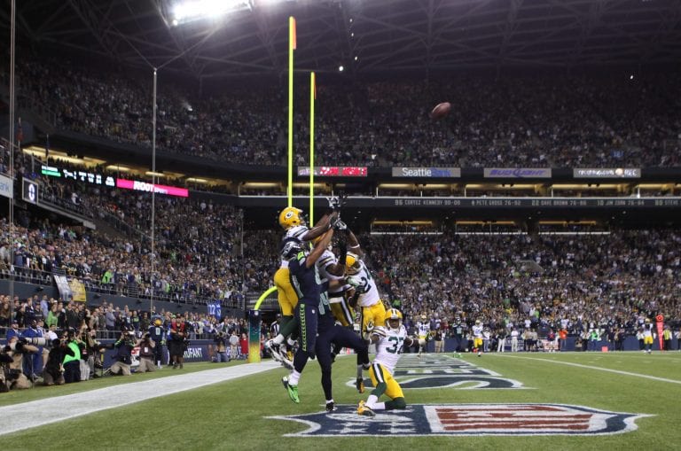 Seattle batte Packers nel Monday Night NFL, ma è bufera sugli arbitri