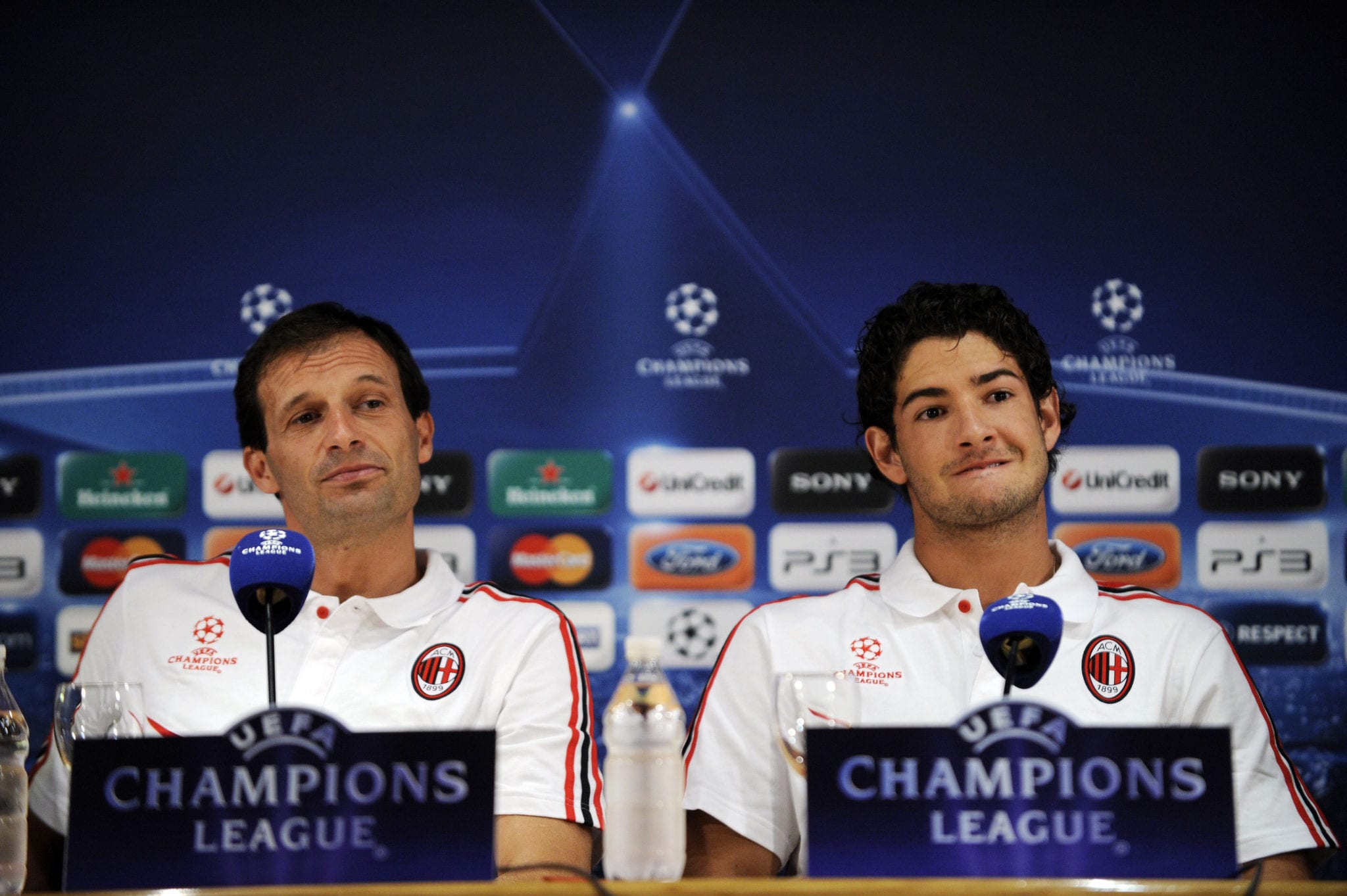 AC Milan's coach Massimiliani Allegri (L