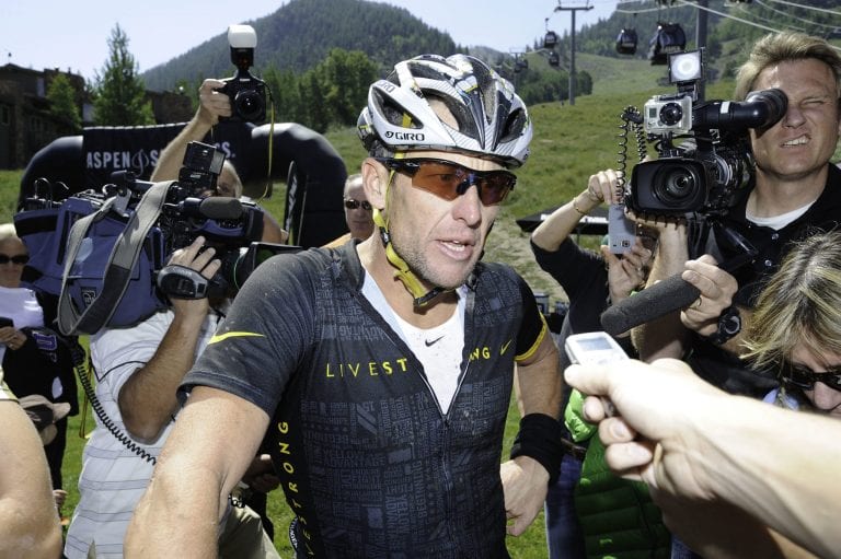 Doping Lance Armstrong, da invincibile ad imbroglione