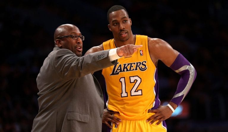 I Lakers esonerano Mike Brown. D’Antoni, Sloan o torna Phil Jackson?