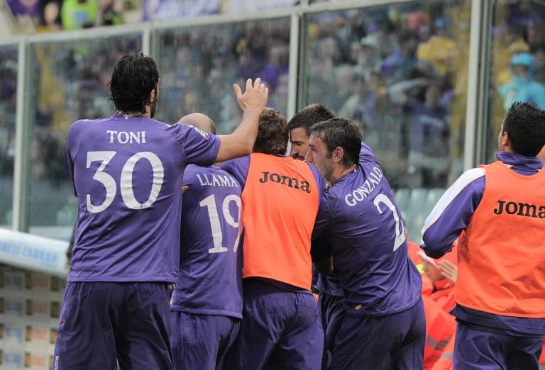 Fiorentina-Cagliari 4-1, i viola volano al quarto posto
