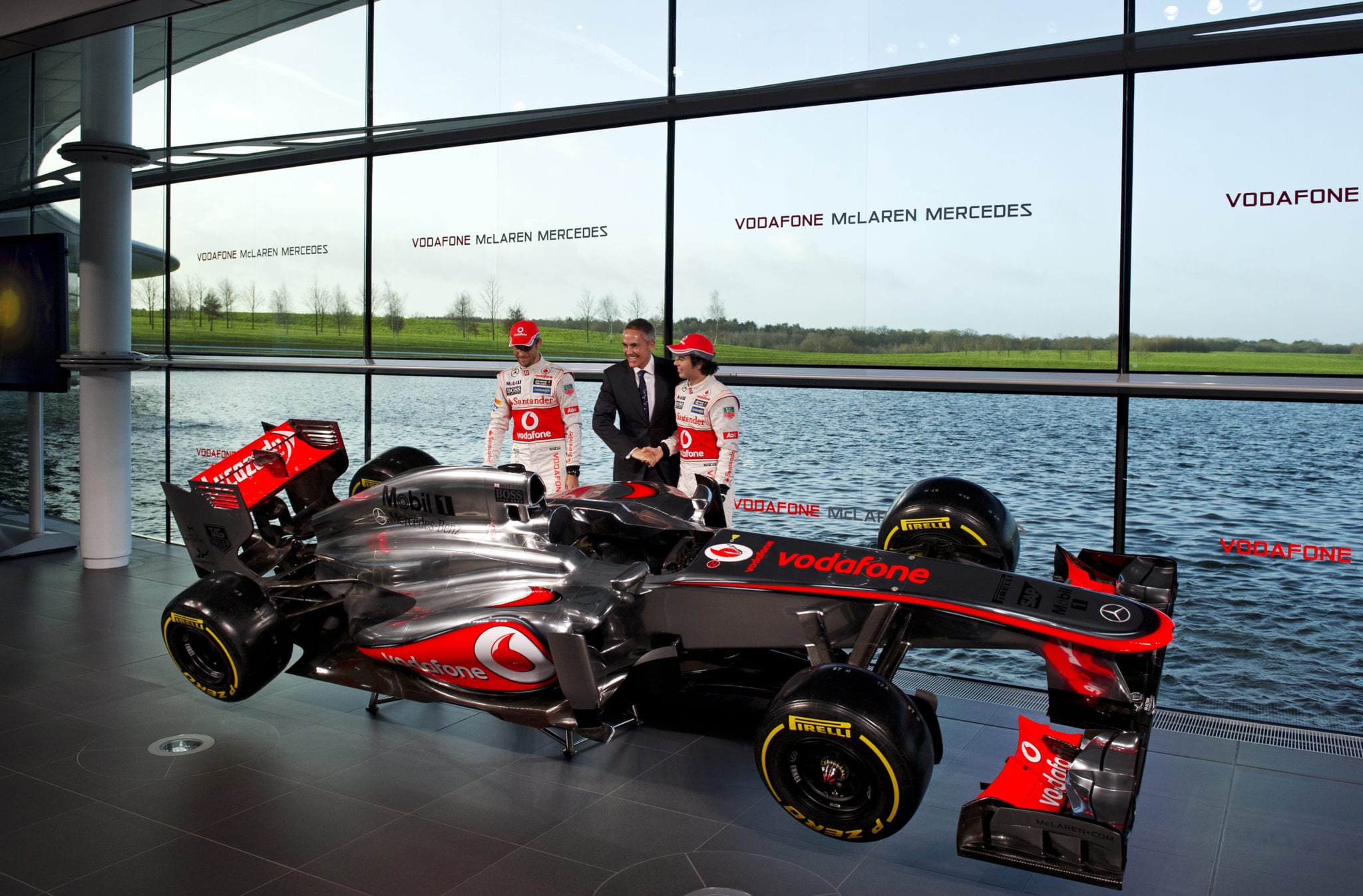 Mclaren mp4 28