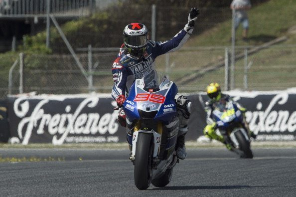 Lorenzo domina al Montmelò davanti alle Honda. Rossi 4°