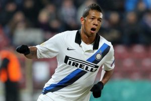 Fredy Guarin, giura amore eterno all'Inter ©MIRCEA ROSCA/AFP/Getty Images