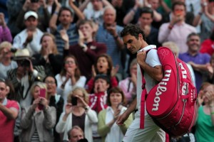 Federer abbandona mestamente Wimbledon ©CARL COURT/AFP/Getty Images