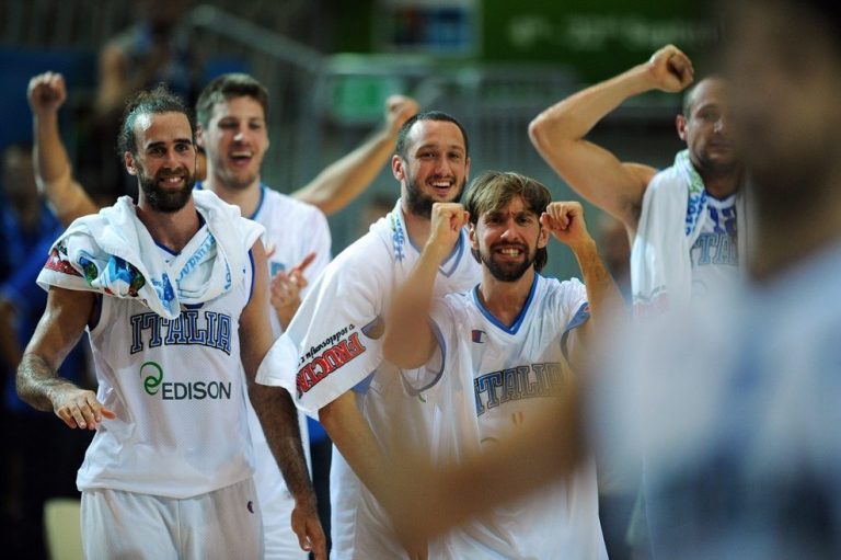 Europei Basket, l’Italia batte e incanta tutti