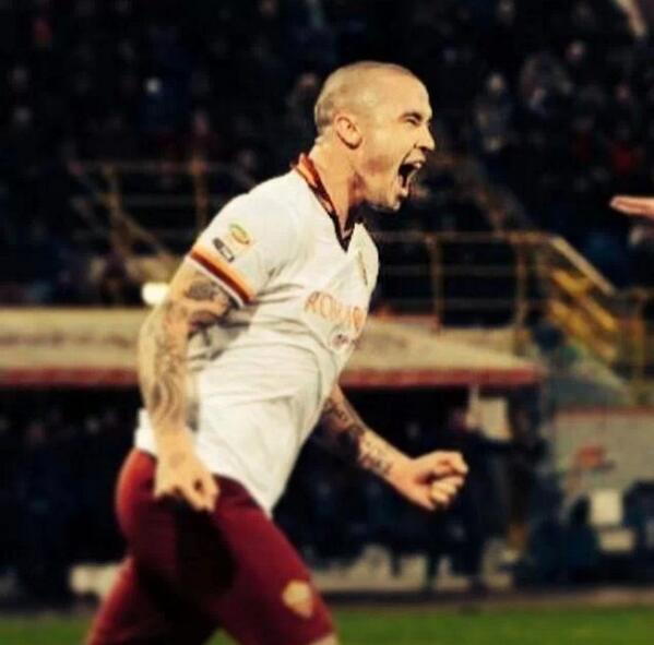 Nainggolan mette le ali alla lupa. Bologna-Roma 0-1