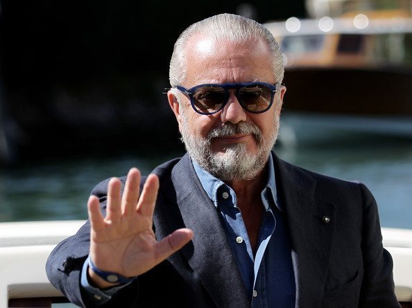 De Laurentiis litiga con tifoso dopo Parma-Napoli