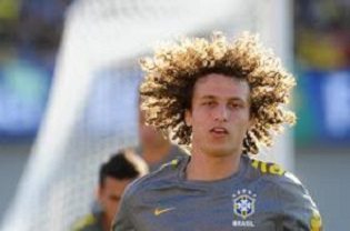 David Luiz lascia il Chelsea e passa al Paris Saint Germain