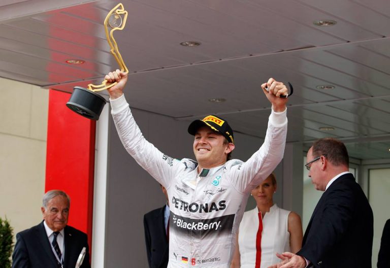 GP di Montecarlo nel festival dei ritiri si impone Rosberg, 4° Alonso