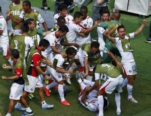 L'esultanza dei calciatori della Costa Rica