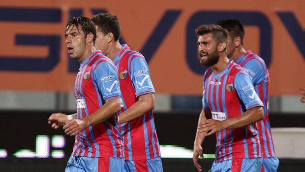 Serie B: stoppate Catania e Livorno, bene il Bari