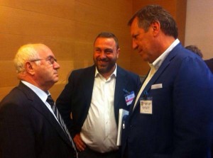 Carlo Tavecchio a colloquio con il Presidente della commissione antidoping | Foto Twitter / Il Pallonare