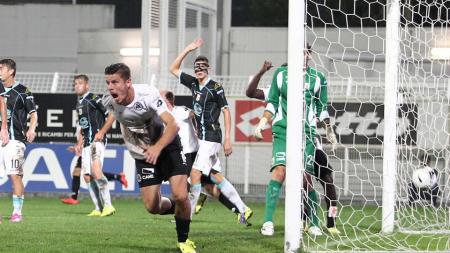 Allo Spezia il derby ligure, pareggio per Carpi-Trapani